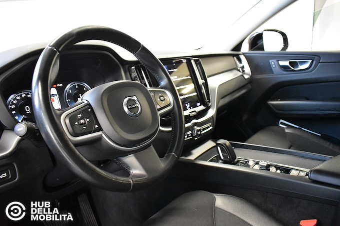 VOLVO XC60 B4 (d) Geartronic Inscription